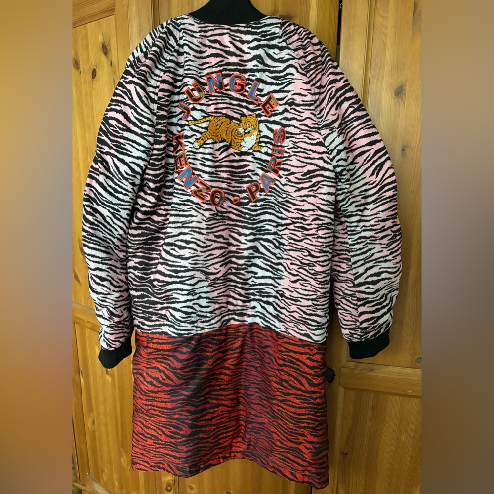 Unisex KENZO x H&M 4 IN 0NE REVERSIBLE JACKET, SZ S. New without tags.